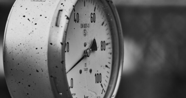 Pourquoi la pression des pneus change votre chrono sans rien toucher